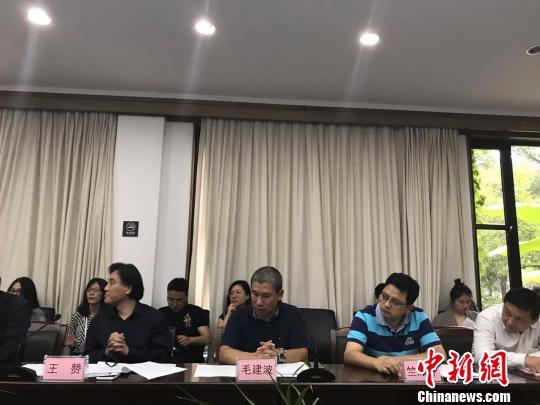 通气会现场。 王题题 摄