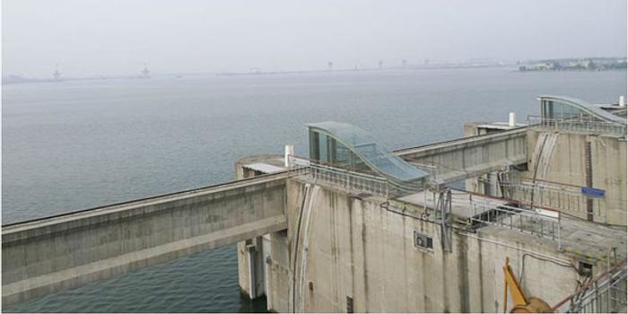 为什么襄阳经济总量比十堰好_十堰经济开发区