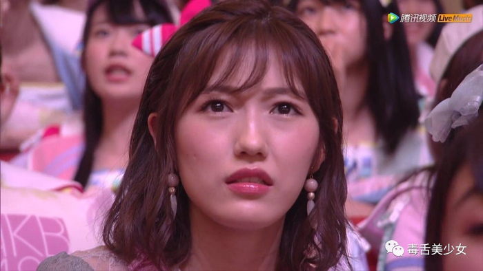 既愚蠢又自私，想给她喂颗药丸。