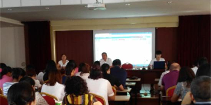 新疆和硕县机关事业单位人事工资实现信息化管