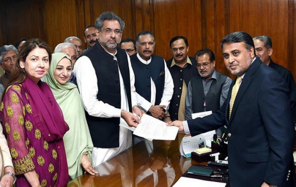 贪腐那都不是事,巴基斯坦两大豪门的权力“传花”