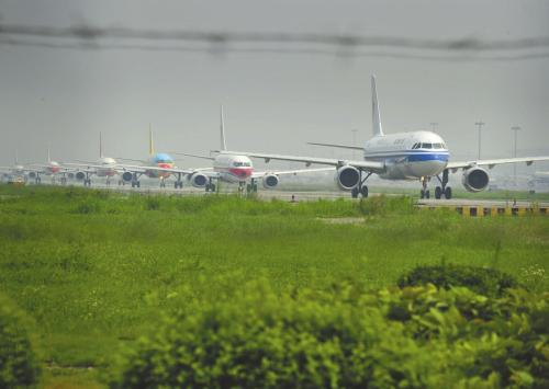 成都双流国际机场每天起降航班众多