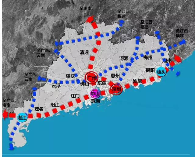 中山位于广东省东西沿海轴线和广珠走廊的交会点