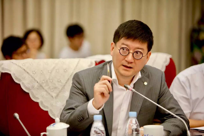 银泰商业 CEO 陈晓东