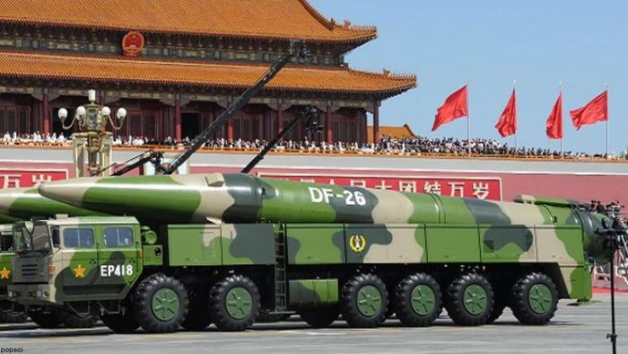 东风-26是中国最新型的中远程弹道导弹