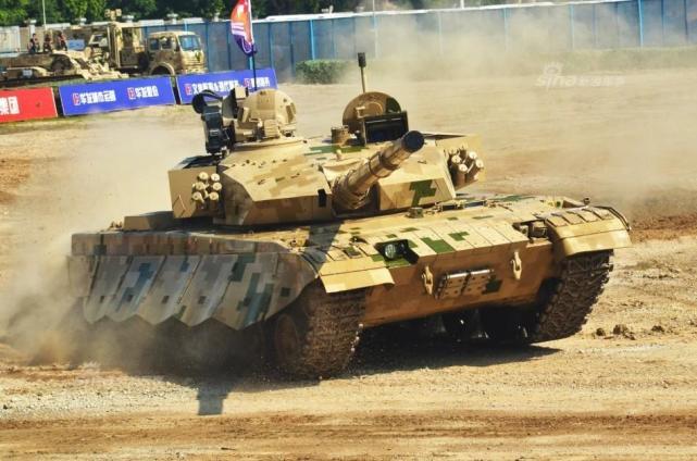 图片:最新改进型96B和外贸型号VT-2B,俨然第三代主战坦克范。