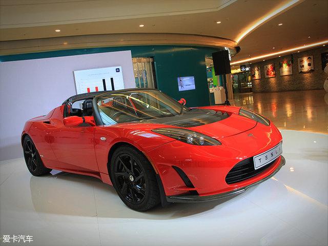 跑车的光纤时代  实拍Tesla Roadster