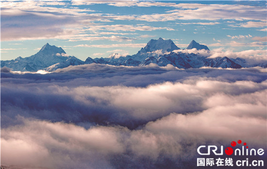 【通稿 景区节会图 焦点图】“相约圣洁甘孜·畅游自驾天堂”2017四川甘孜山地旅游节在稻城亚丁盛大开幕