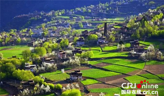 【通稿 景区节会图 焦点图】“相约圣洁甘孜·畅游自驾天堂”2017四川甘孜山地旅游节在稻城亚丁盛大开幕