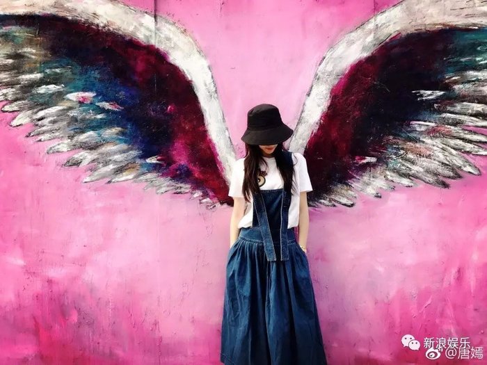 唐嫣和刘亦菲说你们这样拍照太土了!!