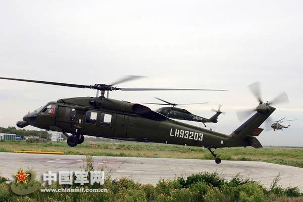 ▲“黑鹰”S-70C2直升机(中国军网)