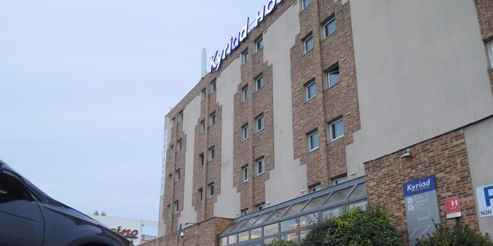 中国旅行团在巴黎近郊遭抢劫:游客被喷催泪瓦