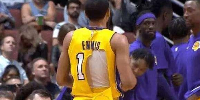 nba为什么换耐克球衣,nba为什么换耐克球衣呢