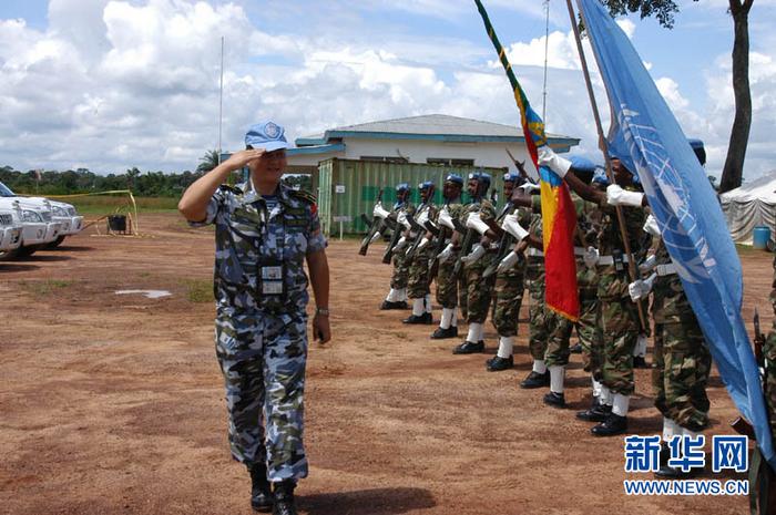 吉布提基地指挥官梁阳,05年9月,梁阳担任联合国军事观察员视察埃塞俄比亚维和部队