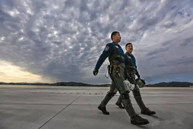 免学费、有机会上清华北大！空军青少年航校招生啦