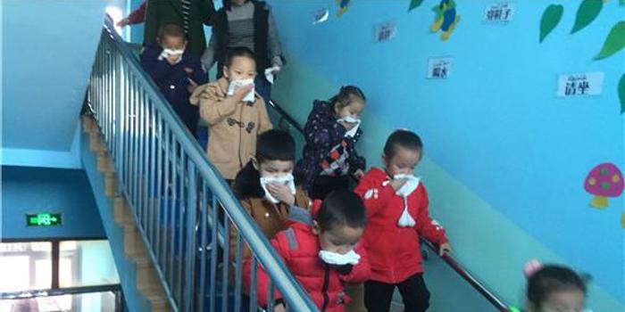 新疆吉木萨尔县幼儿园开展消防安全主题教育活
