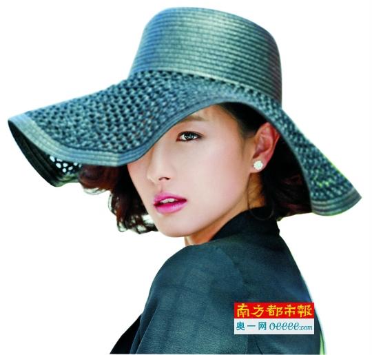 万茜