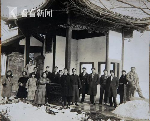 西湖艺术运动社社员(右4陈盛铎)