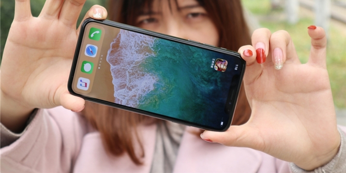 双卡双待 苹果三款新机齐曝光:都是全面屏