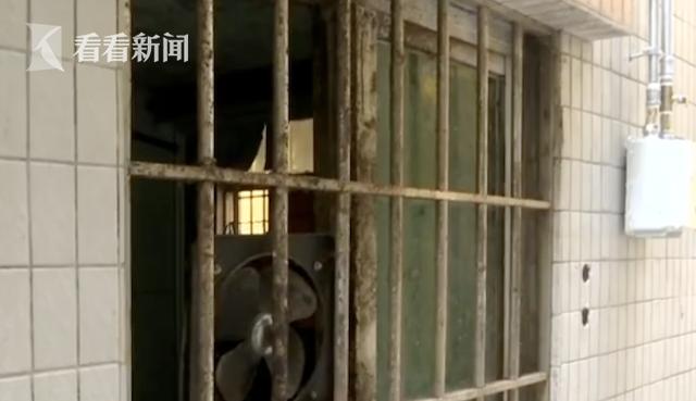 父子出租屋内触电身亡 租户曾反映漏电房东却称不知情