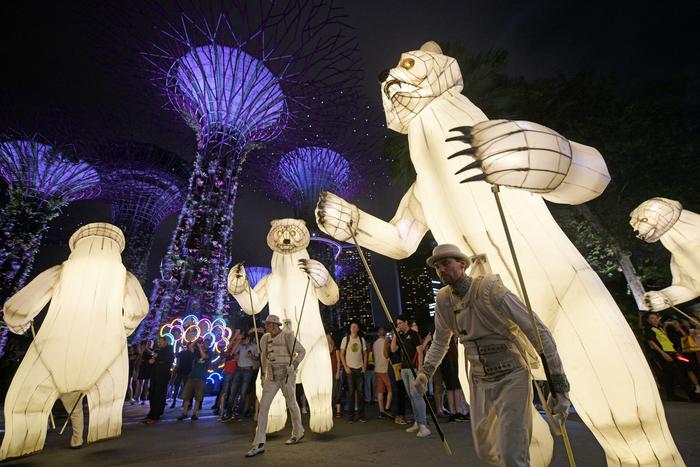 新加坡法国文化节呈现《The Bear's Mouth》表演