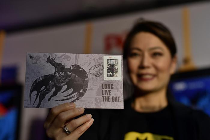 马来西亚推出蝙蝠侠诞生80周年纪念邮票
