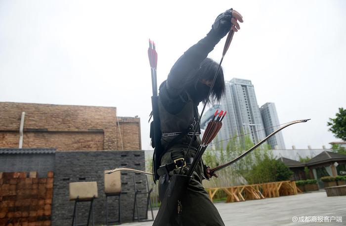 图集：仗剑走天涯，北京小伙在成都圆了他的“武侠梦”