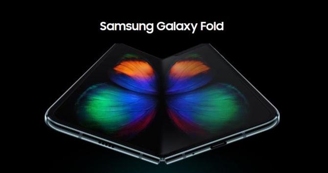 翻盖折叠成趋势？三星Galaxy Fold 2或“撞脸”摩托罗拉Razr