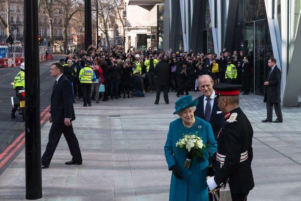 英女王代号公开 出席活动时安保人员称呼她为Sharon