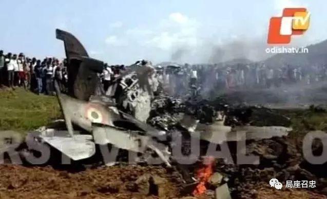 印度和英国在同一天摔了同型飞机，这是巧合还是“有难同当”？