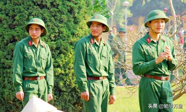 越南军队的一个标准步兵班，1979年，火力到底有多么猛？