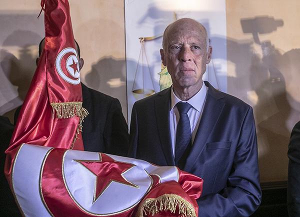 没经验、没名气、不集会，突尼斯政治素人赛义德的总统之路