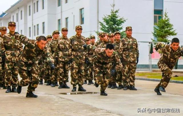 原创
				
				甘南高原气温骤降 寒气袭人 武警甘肃省总队砺练新兵 个个犹如小老虎