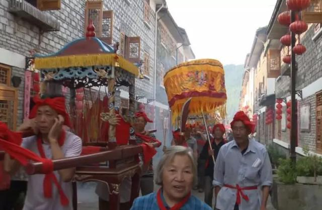 恢复古老传统 庆元举水乡月山村迎神节举行