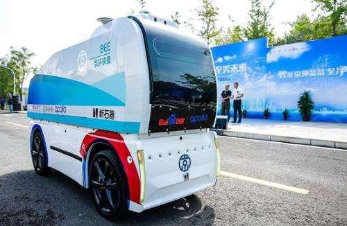 北京环卫推出7款无人驾驶作业车 一车顶20环卫工