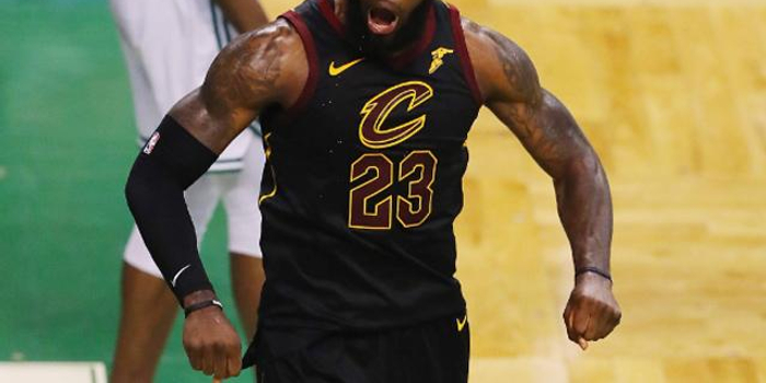 詹姆斯总冠军几个 w700h350z1l10t10a7c.jpg