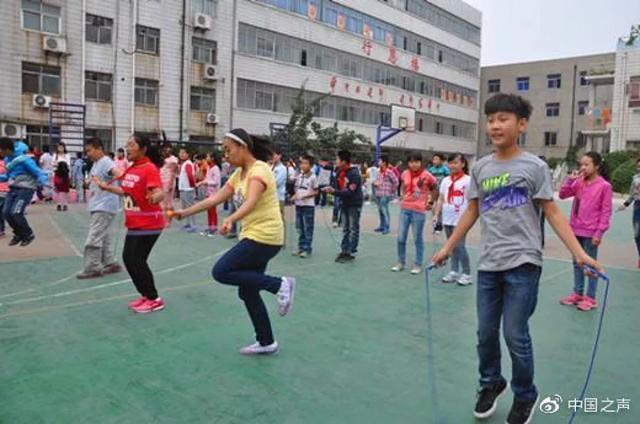 一节课200元！跳绳为何成为孩子入学的"第一道槛"？