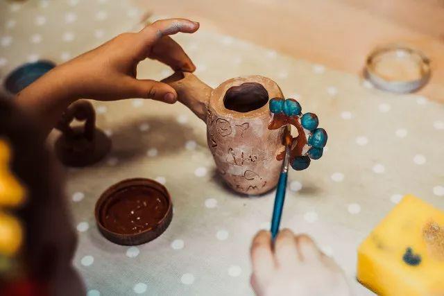 艺术天才“毕加索”痴迷的陶艺，为什么每个孩子都应该尝试？