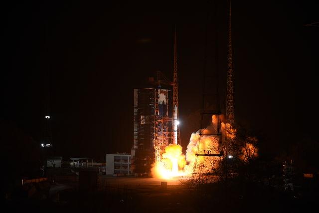 凌晨一箭四星！我国成功发射4颗新技术试验卫星