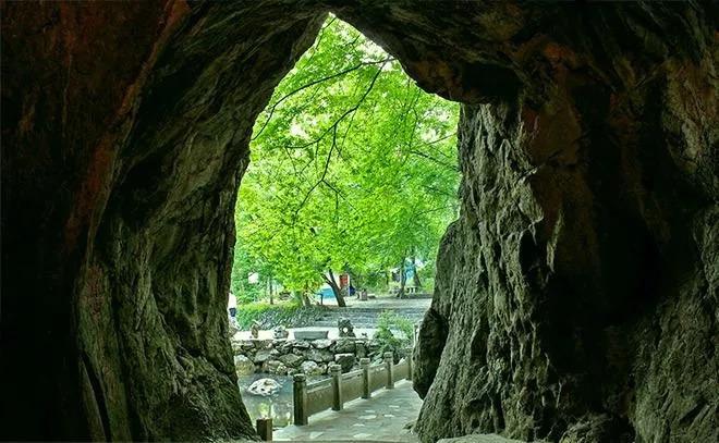 不输黄山！南京附近这座道家圣地，景美洞奇，周末出发刚好！