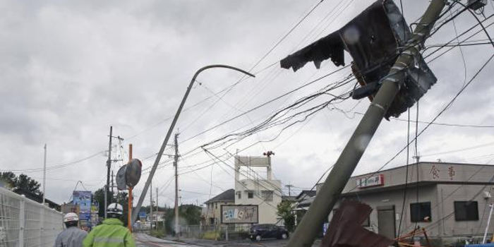 康妮过境致日本1人死亡 韩国取消377次航班
