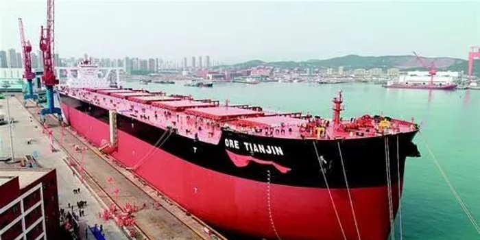 世界上最大的船下水 w700h350z1l10t10f59.jpg