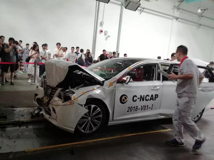 长安睿骋CC实力挑战C-NCAP 2018版首碰