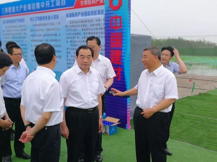 中国建材GW级铜铟镓硒薄膜太阳能电池生产与设备制造项目开工仪式在徐州举行