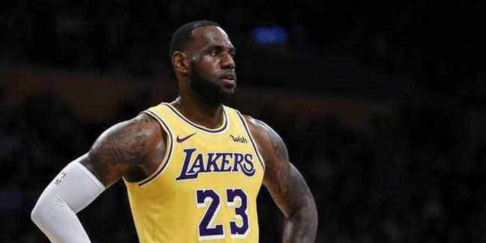 詹姆斯赛季报销 w700h350z1l10t10703.jpg