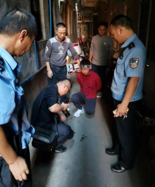 抓捕现场曝光！广州白云警方抓获一名猥亵女童的嫌疑人