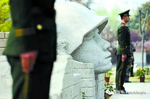 人民军队的91年,是历经硝烟战火、一路披荆斩棘的91年!