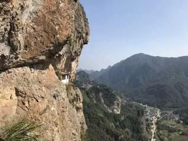 天青色等烟雨，而雁荡山在等你