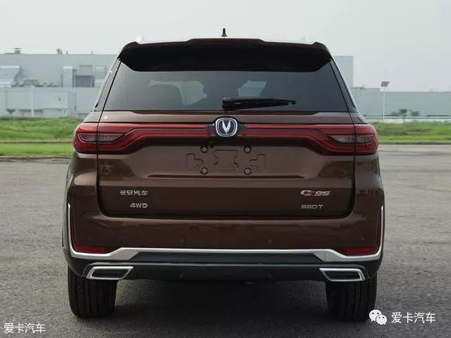 长安家族旗舰SUV，光看轮圈造型，就对得起旗舰俩字...