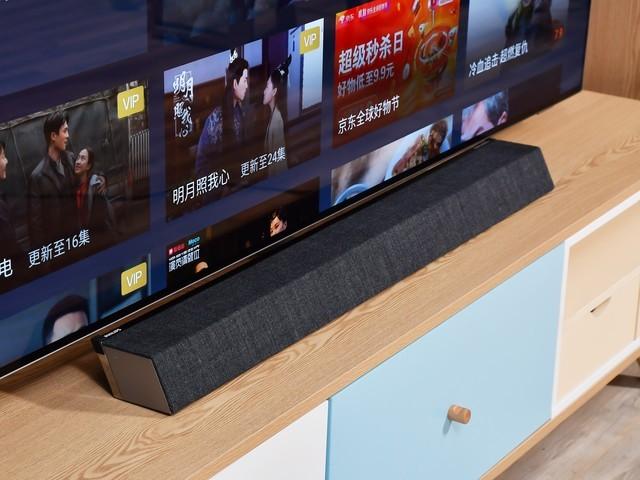 飞利浦934采用了音箱+屏幕分体式的设计